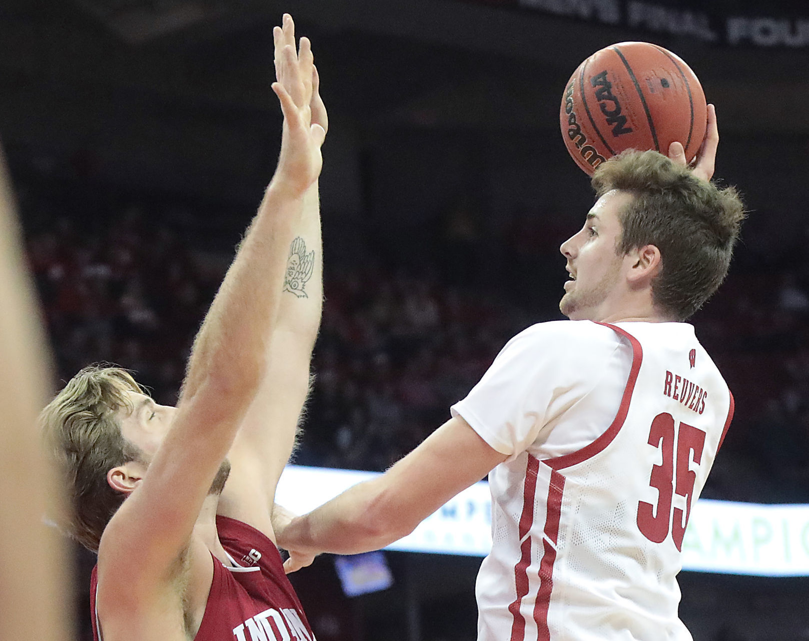 Badgers 84, Hoosiers 64